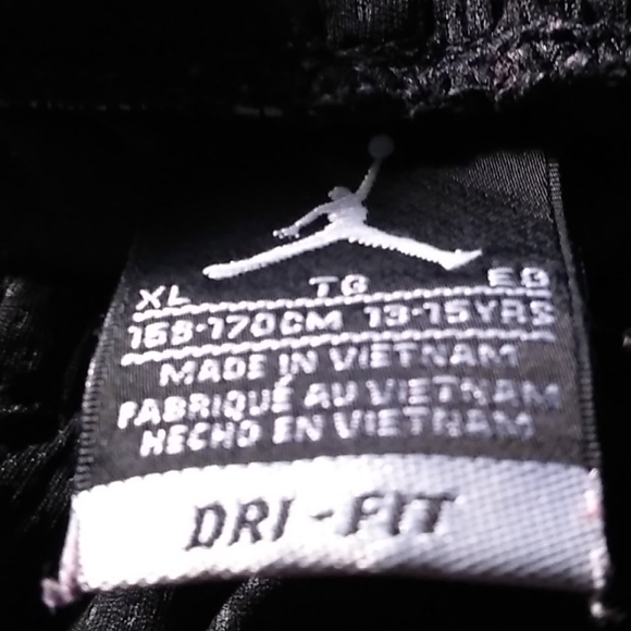 A kid short set - Picture 6 of 6